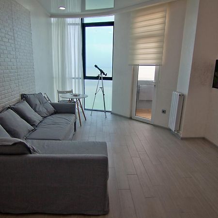 Апартаменты - Первая Линия! Batumi Exterior photo